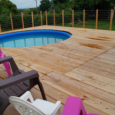 Gîte de 2 à 18 personnes Saint-Exupéry-les-Roches Extérieur photo